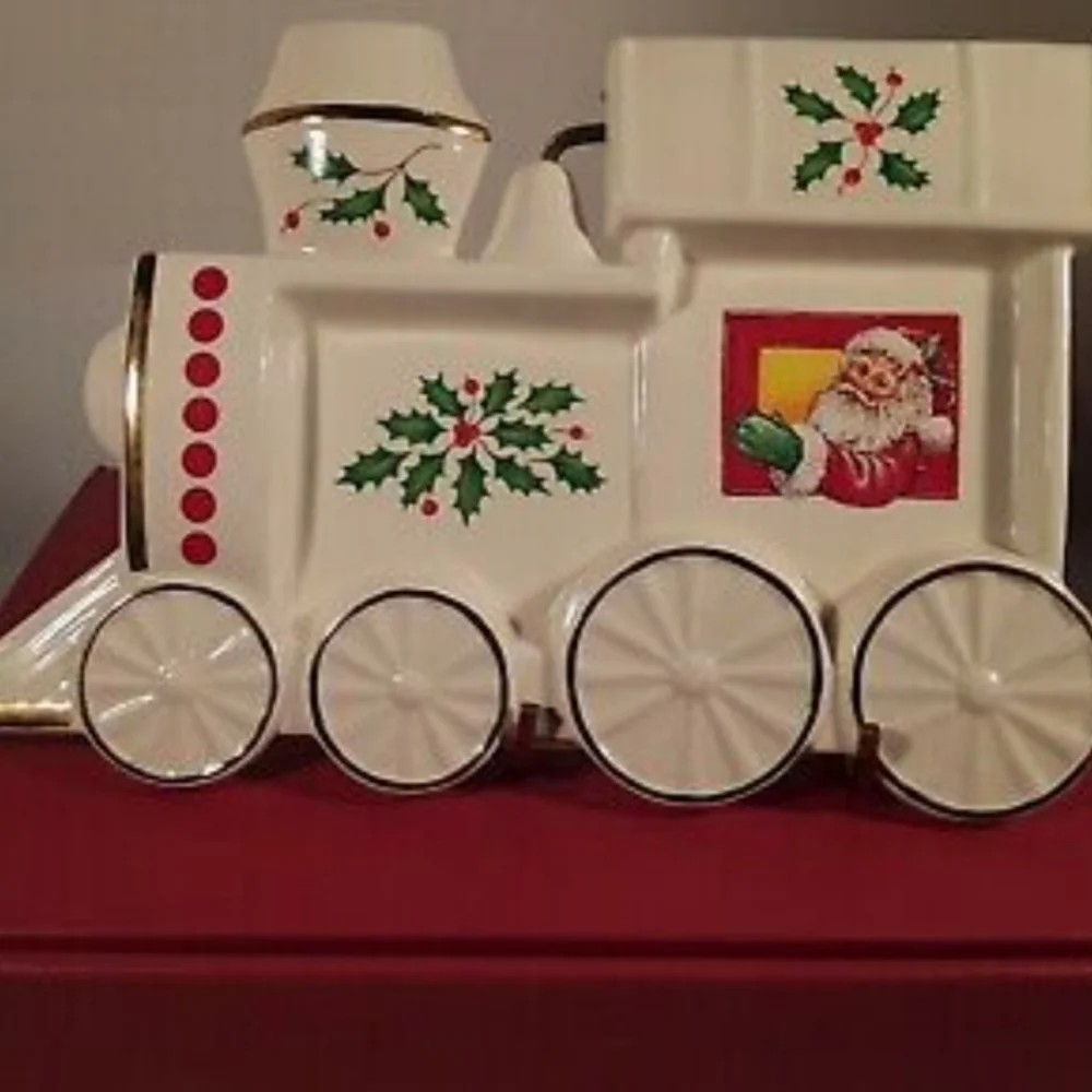 Lefton Festive White and Gold Train with Santa